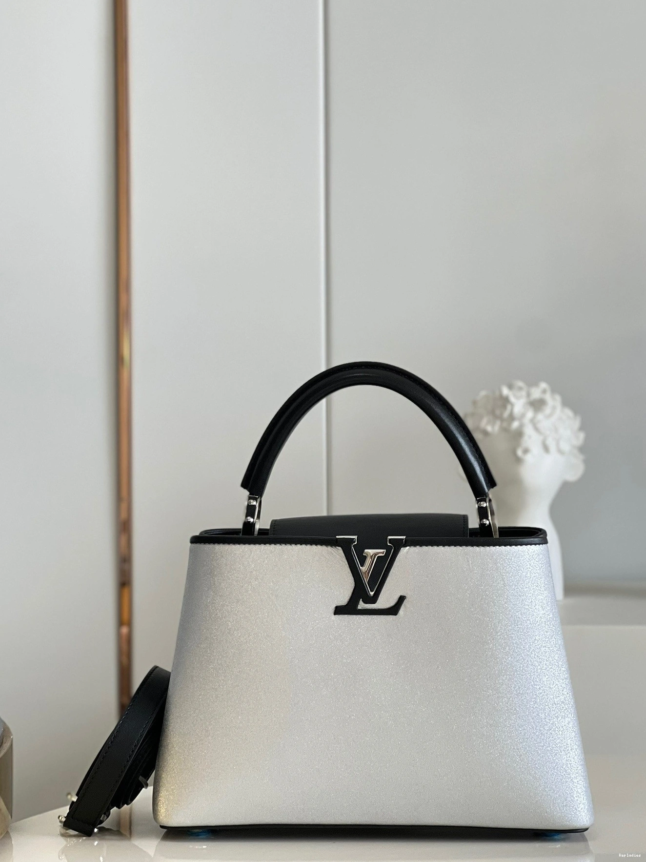 Cheap LOUIS BB CAPUCINES VUITTON 0822